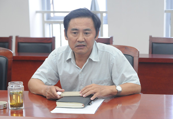 徐柳凡作会议总结讲话,并就进一步做好社科联工作提出三项要求,一是要